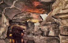 Light reflection inside cave